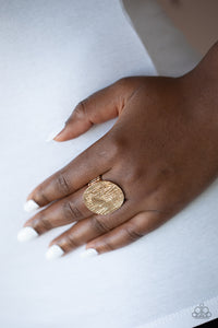 Paparazzi 🔆 Lined Up - Gold Ring