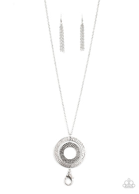 oak-sisters-jewelry-circle-back-to-that-silver-lanyard-paparazzi-accessories-by-lisa