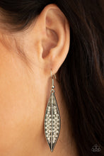 Load image into Gallery viewer, Paparazzi 🔆 Hearty Harvest - White Earrings
