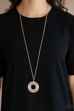 Load image into Gallery viewer, Paparazzi 🔆 High-Value Target - Copper Necklace
