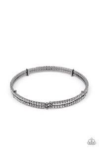oak-sisters-jewelry-standout-opulence-black-bracelet-paparazzi-accessories-by-lisa