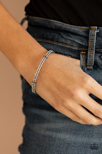 Paparazzi 🔆 Standout Opulence - Black Bracelet