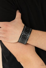 Load image into Gallery viewer, Paparazzi 🔆 A ROAM With A View - Black Bracelet
