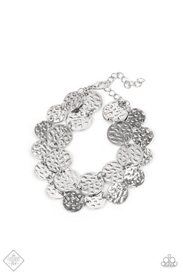 oak-sisters-jewelry-rooted-to-the-spotlight-silver-bracelet-paparazzi-accessories-by-lisa