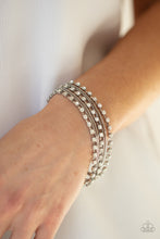 Load image into Gallery viewer, Paparazzi 🔆Thats a Smash! - White Bracelet
