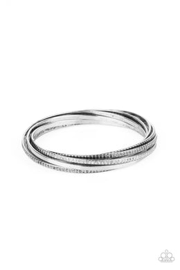 oak-sisters-jewelry-trending-in-tread-silver-bracelet-paparazzi-accessories-by-lisa