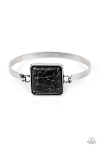 oak-sisters-jewelry-turning-a-cornerstone-black-bracelet-paparazzi-accessories-by-lisa