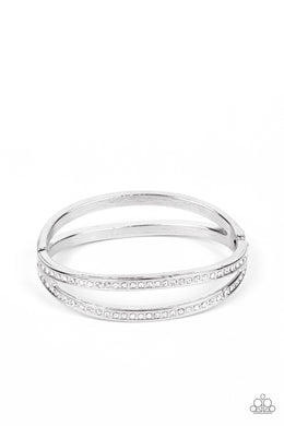 oak-sisters-jewelry-a-show-of-fierce-white-bracelet-paparazzi-accessories-by-lisa