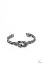 Load image into Gallery viewer, oak-sisters-jewelry-nautical-grunge-black-paparazzi-accessories-by-lisa

