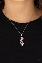 Load image into Gallery viewer, Paparazzi 🔆 Classically Clustered - Pink Necklace
