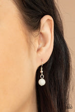 Load image into Gallery viewer, Paparazzi 🔆 Canyon Oasis - White Necklace
