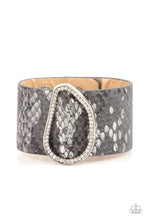 Load image into Gallery viewer, oak-sisters-jewelry-hiss-tory-in-the-making-silver-paparazzi-accessories-by-lisa
