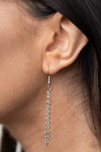 Load image into Gallery viewer, Paparazzi 🔆 The Cool Mom - Silver Necklace
