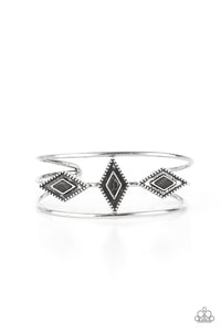 oak-sisters-jewelry-desert-diamondback-black-bracelet-paparazzi-accessories-by-lisa