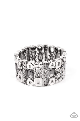 oak-sisters-jewelry-dynamically-diverse-silver-bracelet-paparazzi-accessories-by-lisa