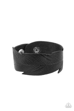 oak-sisters-jewelry-whimsically-winging-it-black-bracelet-paparazzi-accessories-by-lisa
