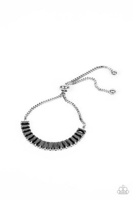 oak-sisters-jewelry-glitz-and-glimmer-silver-bracelet-paparazzi-accessories-by-lisa