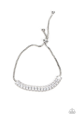 oak-sisters-jewelry-glitz-and-glimmer-white-bracelet-paparazzi-accessories-by-lisa