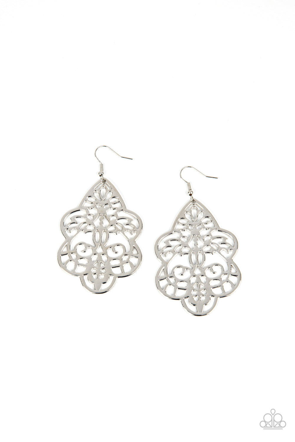 oak-sisters-jewelry-festive-foliage-silver-earrings-paparazzi-accessories-by-lisa