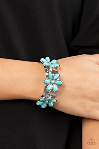 Paparazzi 🔆 Desert Flower Patch - Blue Bracelet