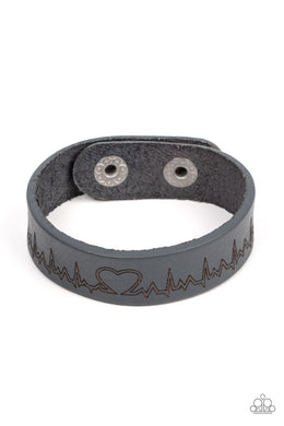 oak-sisters-jewelry-haute-heartbeat-silver-bracelet-paparazzi-accessories-by-lisa