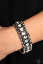 Load image into Gallery viewer, Paparazzi 🔆 Ritzy Reboot - White Bracelet

