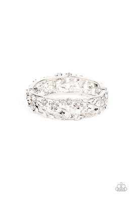 oak-sisters-jewelry-ripe-for-the-picking-white-bracelet-paparazzi-accessories-by-lisa