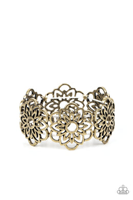 oak-sisters-jewelry-baroque-bouquet-brass-bracelet-paparazzi-accessories-by-lisa