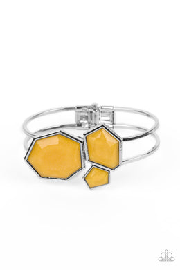 oak-sisters-jewelry-tourist-trapezoid-yellow-bracelet-paparazzi-accessories-by-lisa