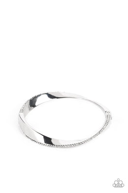 oak-sisters-jewelry-artistically-adorned-white-bracelet-paparazzi-accessories-by-lisa