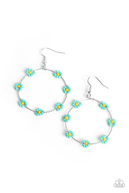 oak-sisters-jewelry-dainty-daisies-blue-earrings-paparazzi-accessories-by-lisa