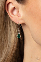 Load image into Gallery viewer, Paparazzi 🔆 Regally Refined - Green Necklace
