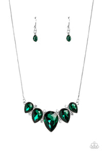 oak-sisters-jewelry-regally-refined-green-necklace-paparazzi-accessories-by-lisa