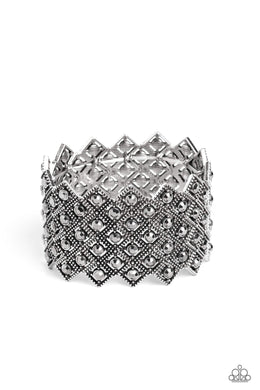 oak-sisters-jewelry-deco-in-the-rough-silver-bracelet-paparazzi-accessories-by-lisa