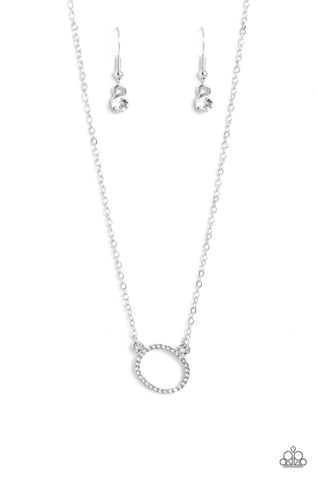oak-sisters-jewelry-initially-yours-o-white-paparazzi-accessories-by-lisa