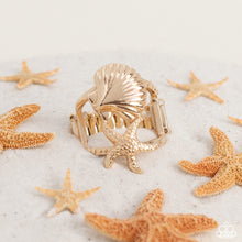 Load image into Gallery viewer, Paparazzi 🔆 Seashell Showcase - Gold Ring
